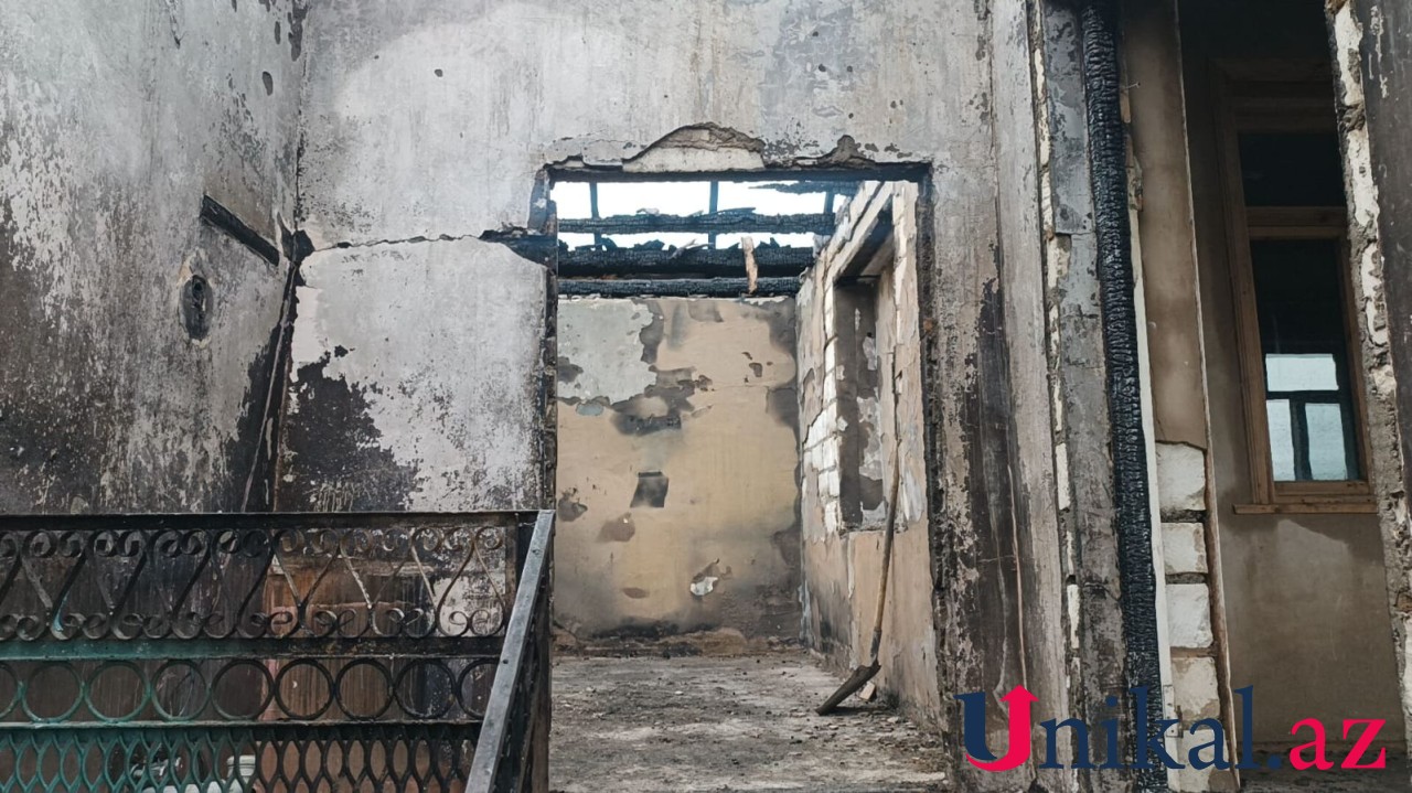 Tovuzda iki mərtəbəli ev yanıb, yaşlı kişi xilas edildi - FOTOLAR